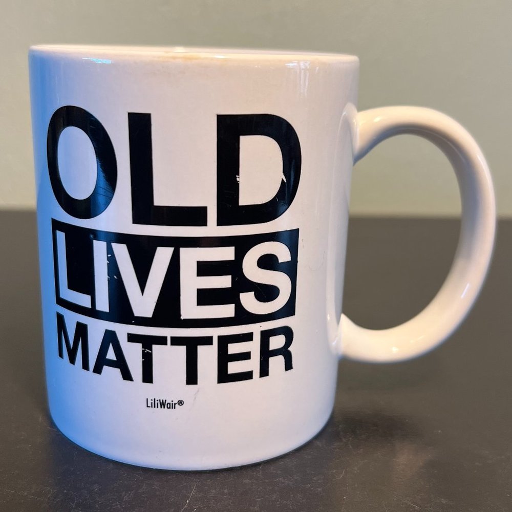 LiliWair Old Lives Matter Mug Funny Retirement Gag Gift Grandpa Birthday Cup